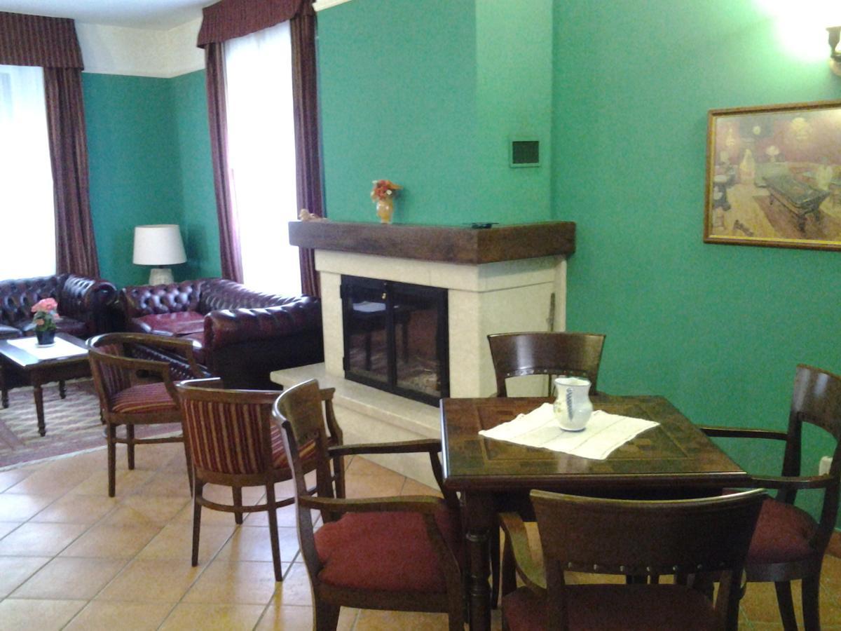 Casale Maginulfo Hotell Roccamandolfi Exteriör bild