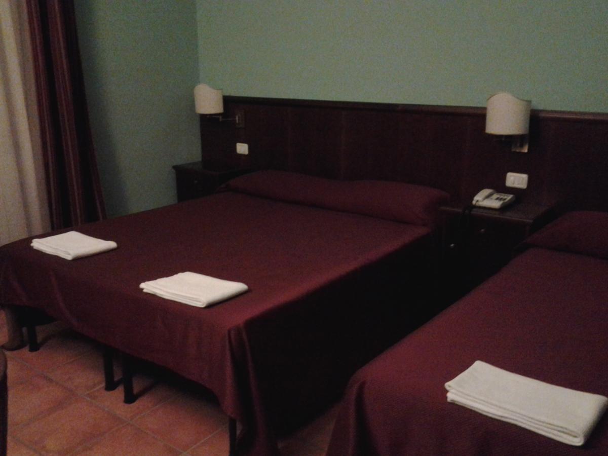 Casale Maginulfo Hotell Roccamandolfi Rum bild
